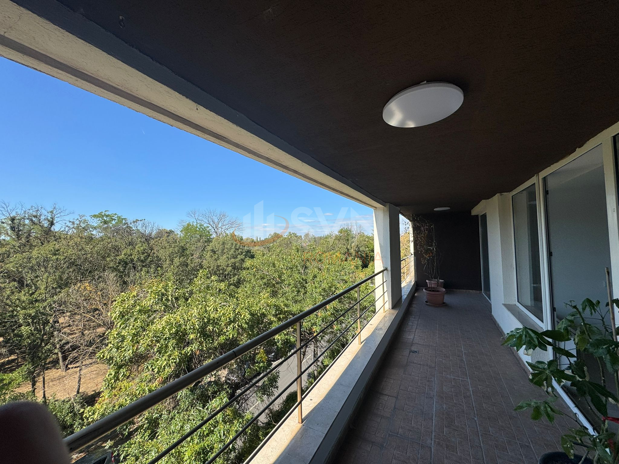 4 camere cu loc parcare subteran inclus Bucuresti/Herastrau