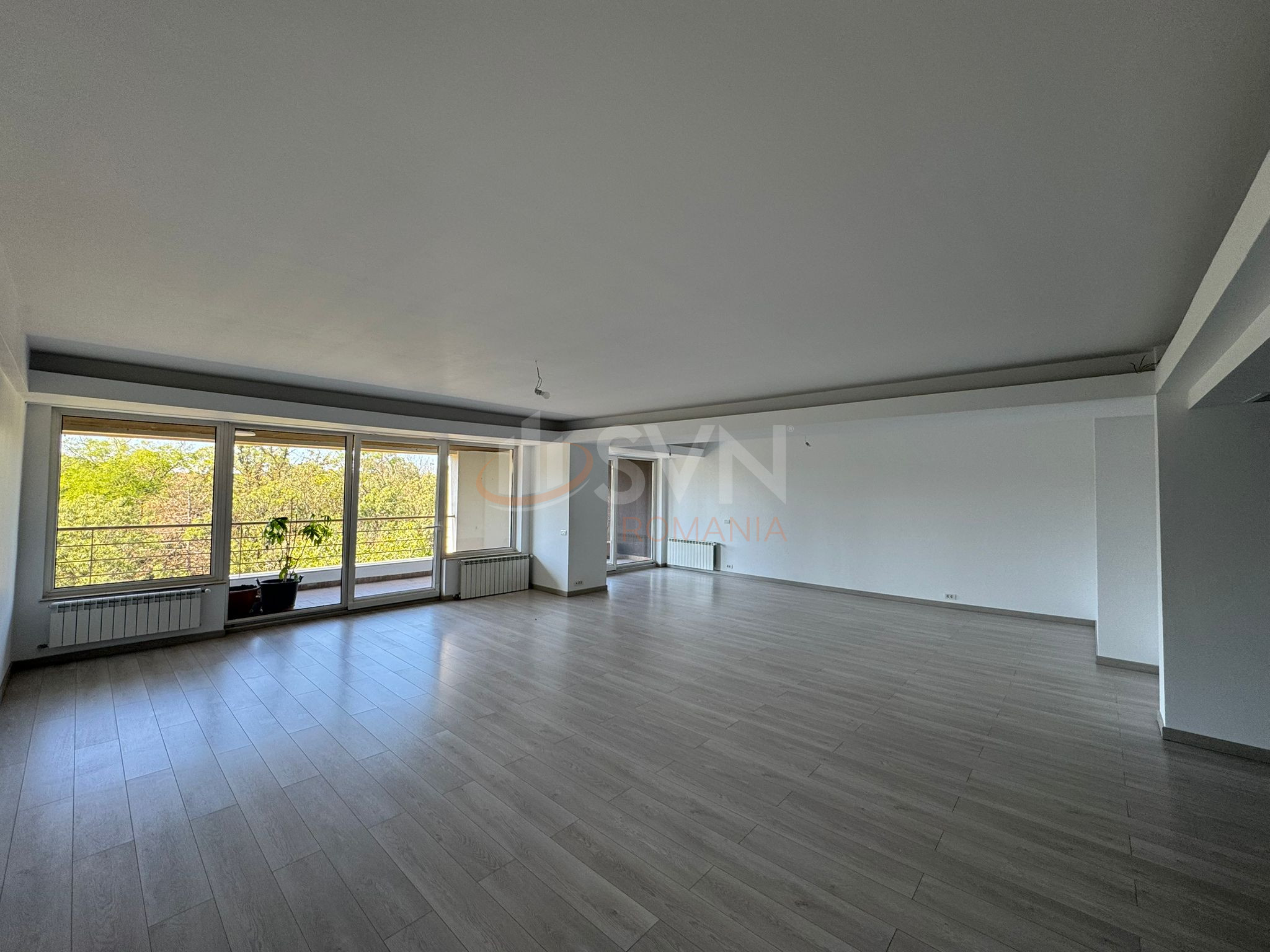 4 camere cu loc parcare subteran inclus Bucuresti/Herastrau
