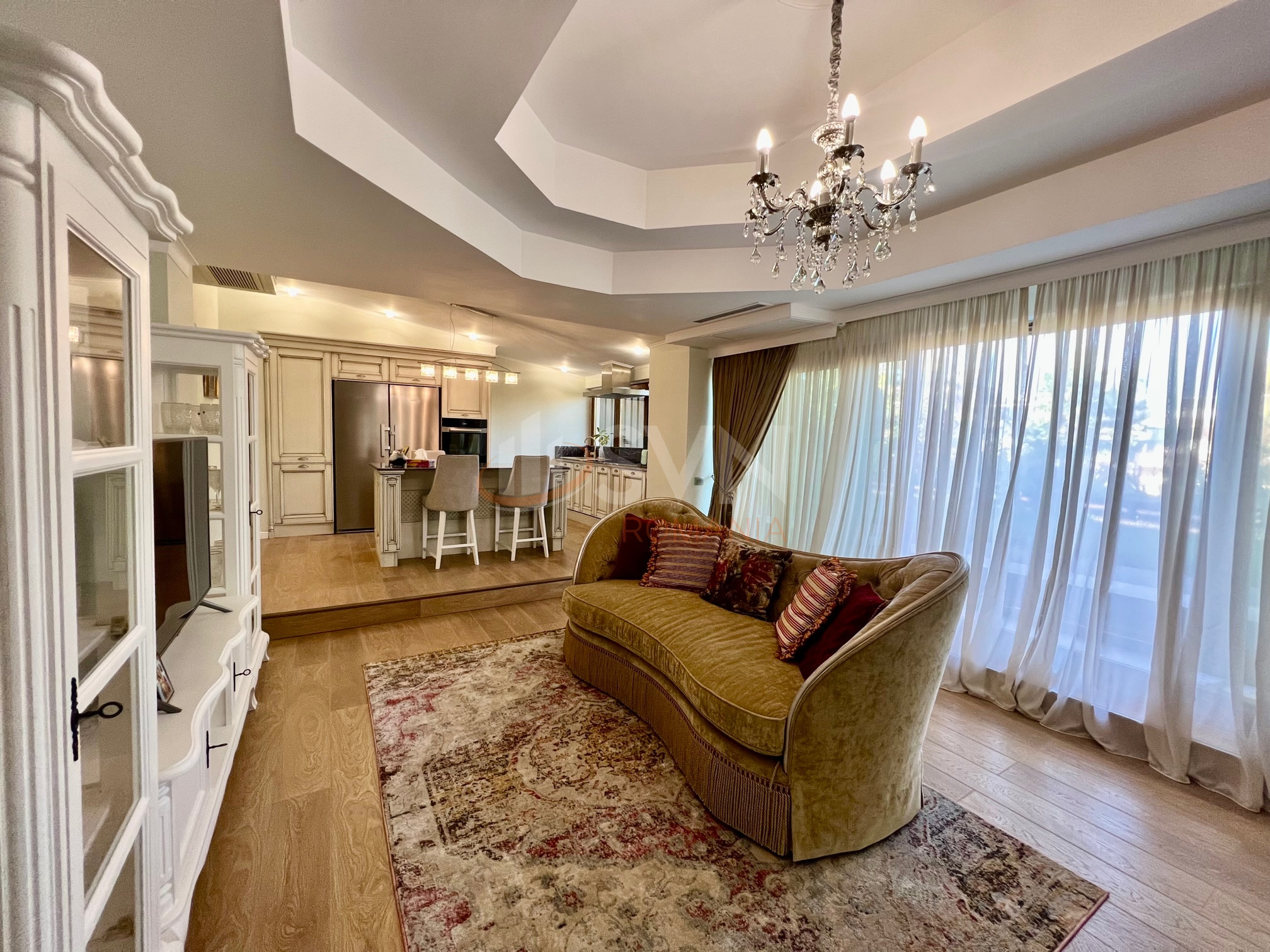 4 camere cu loc parcare subteran inclus Bucuresti/Herastrau
