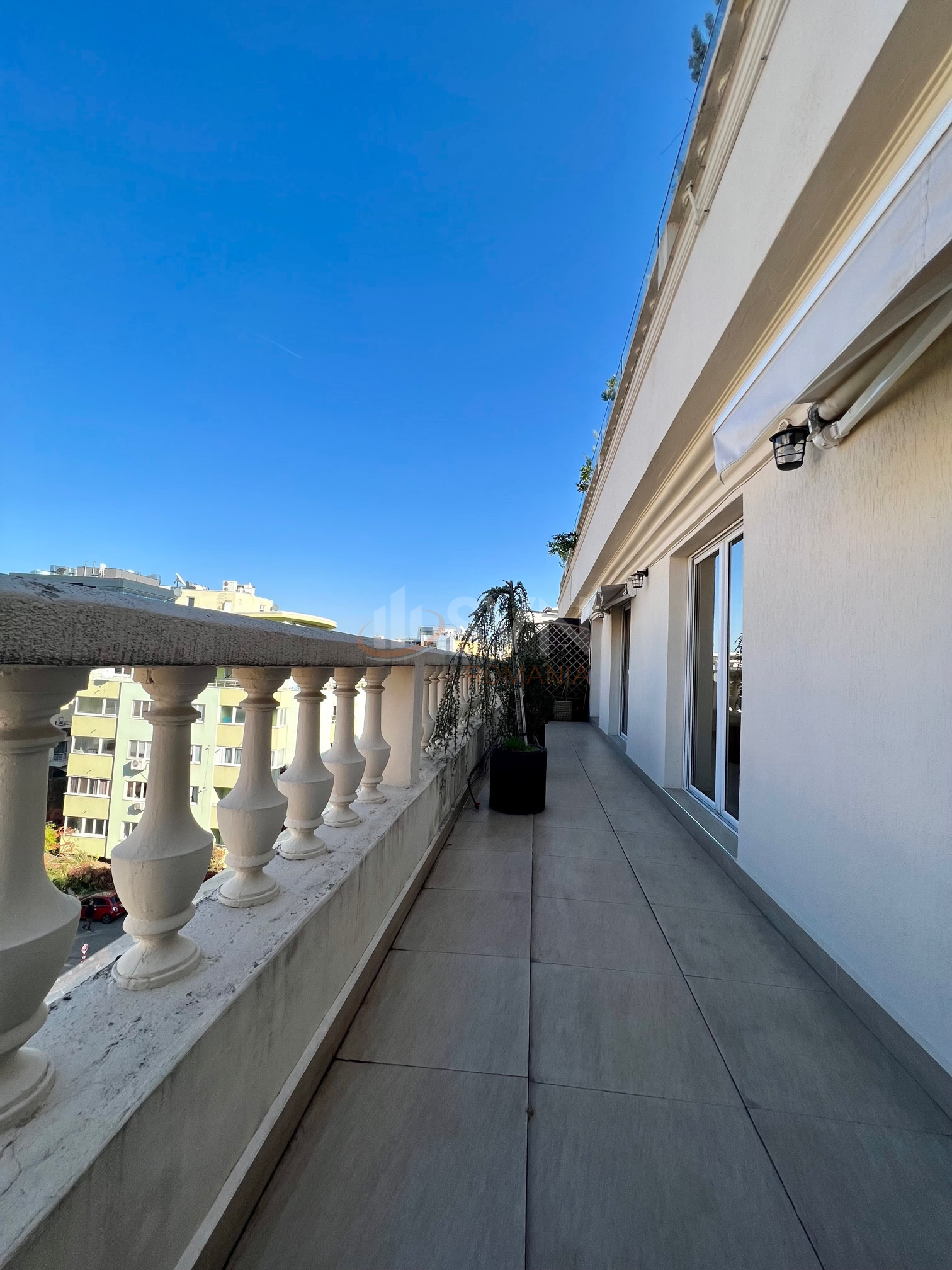 4 camere cu loc parcare subteran inclus Bucuresti/Herastrau