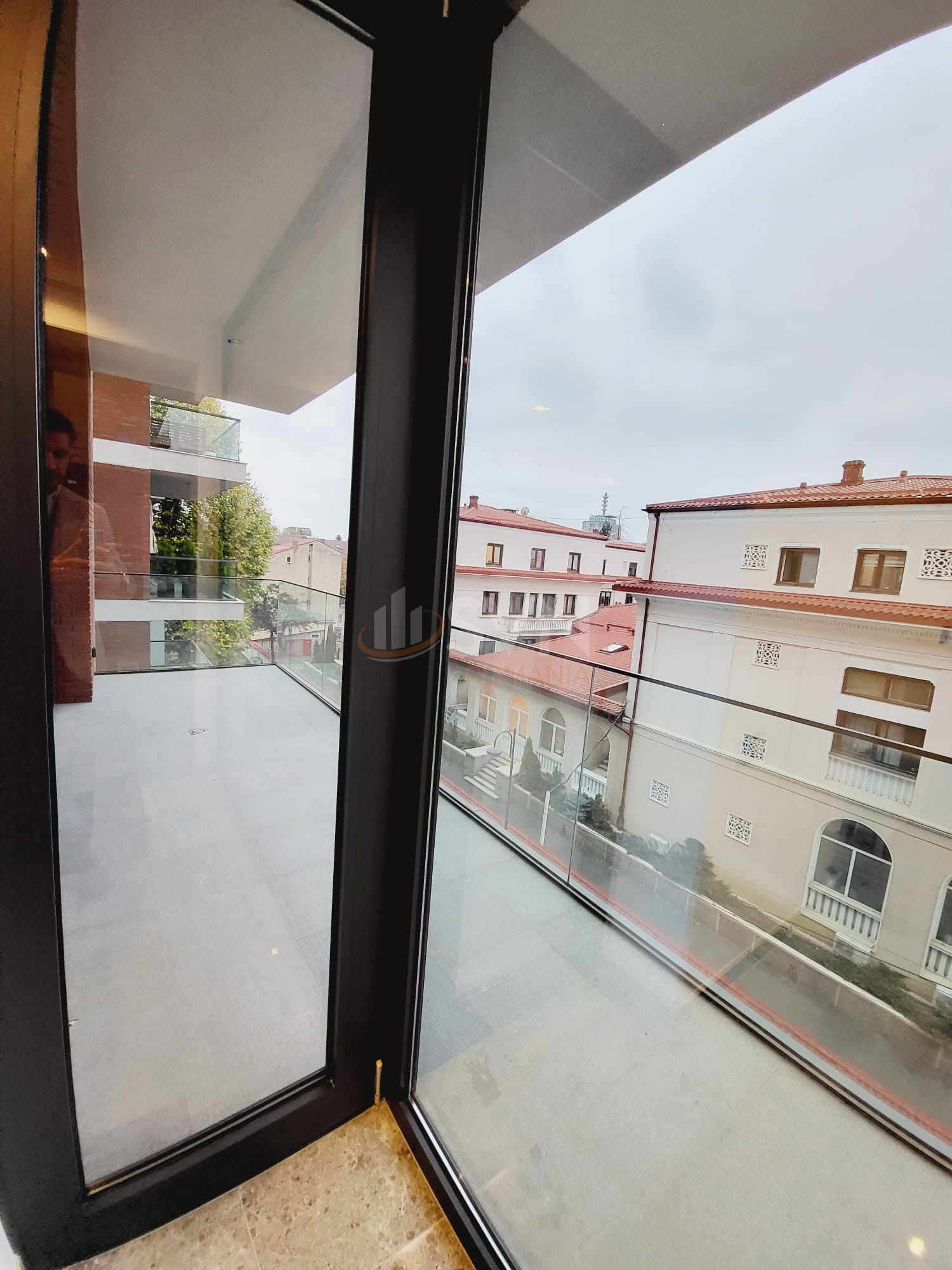 4 camere cu loc parcare subteran inclus Bucuresti/Primaverii