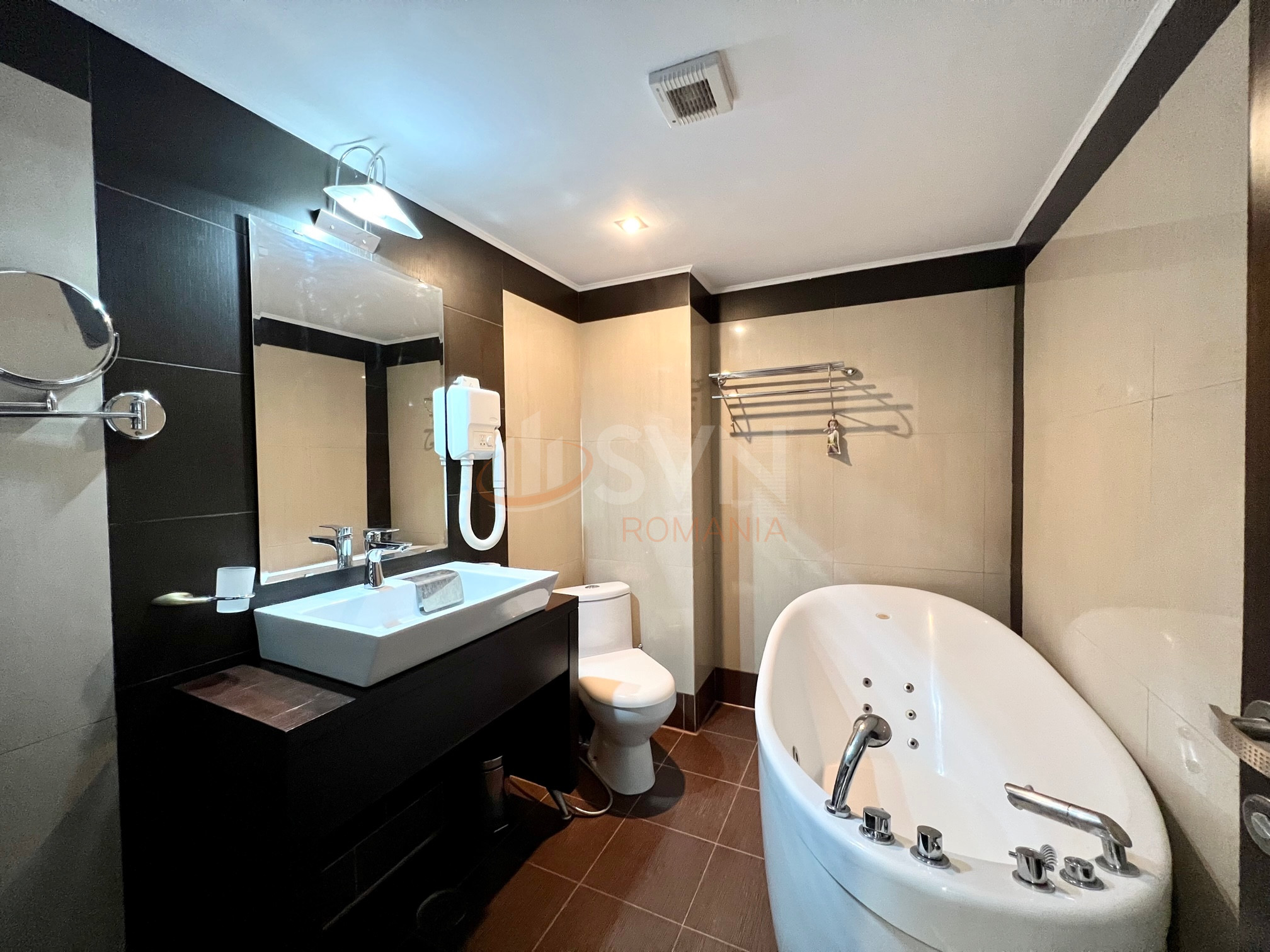 4 camere cu loc parcare subteran inclus Bucuresti/Herastrau