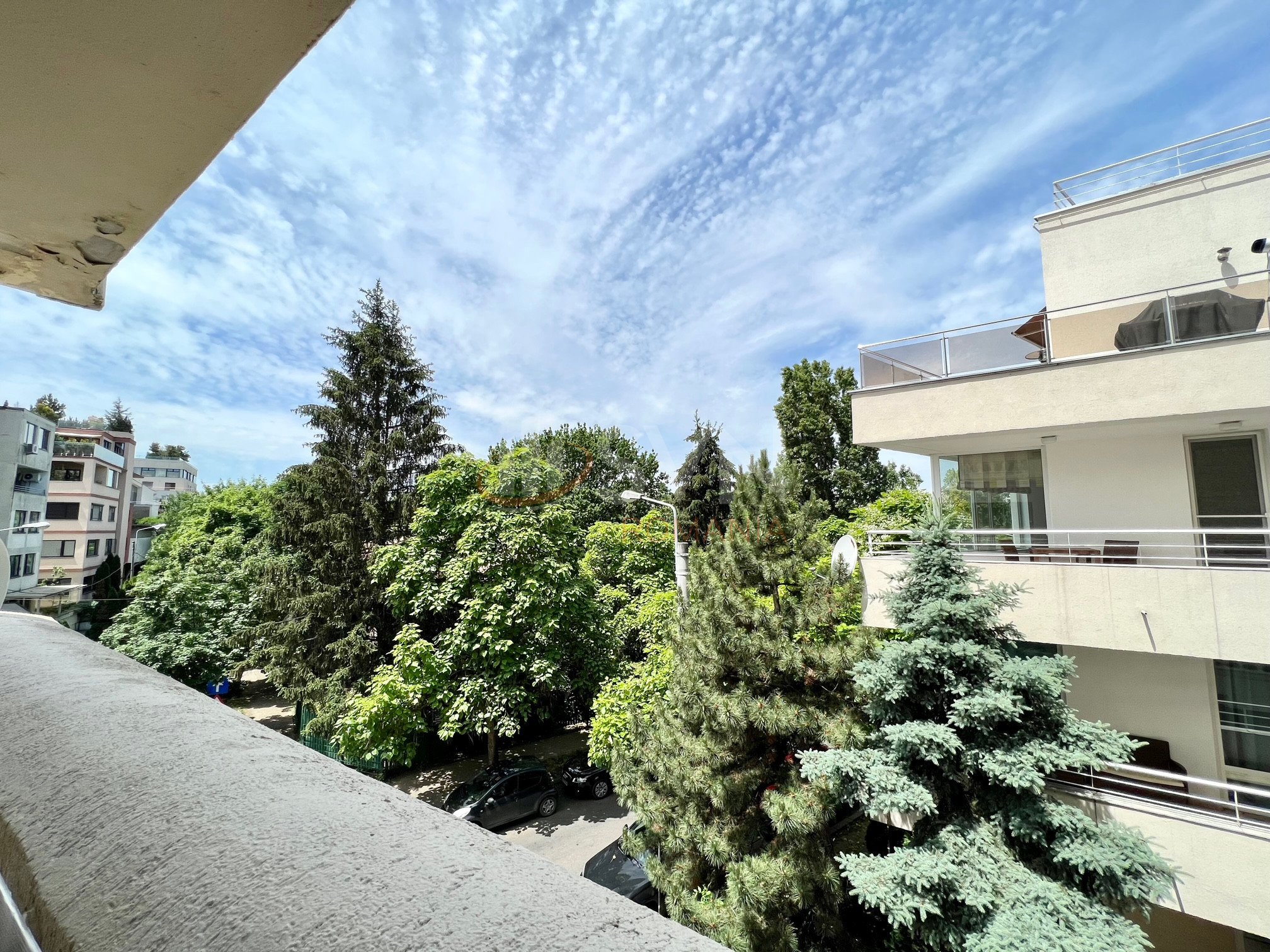 4 camere cu loc parcare subteran inclus Bucuresti/Herastrau