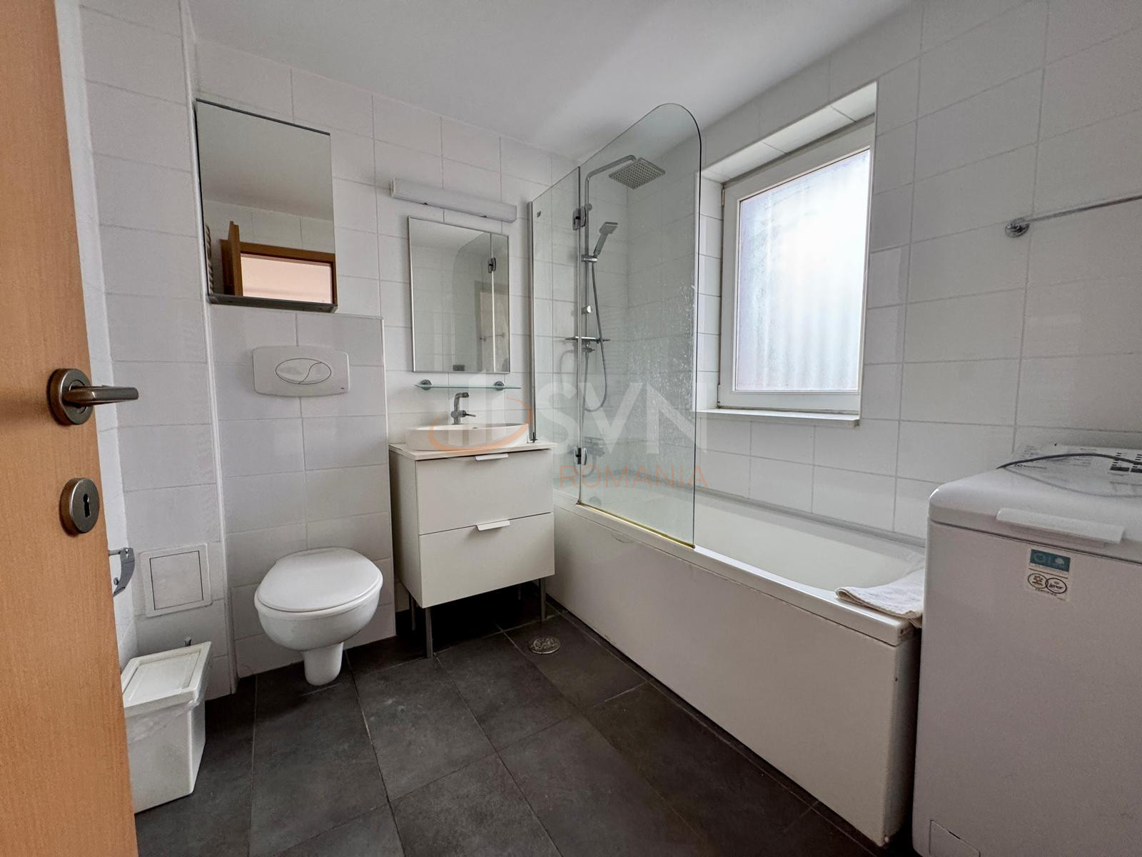 4 camere cu loc parcare subteran inclus Bucuresti/Herastrau