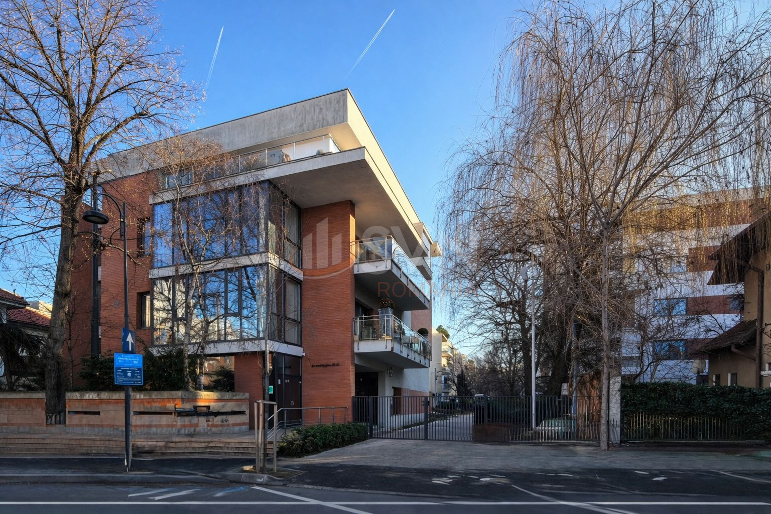 4 camere cu loc parcare subteran inclus Bucuresti/Dorobanti