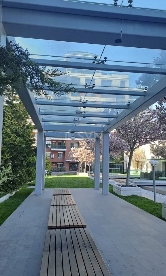 4 camere cu loc parcare subteran inclus Bucuresti/Lacul Tei