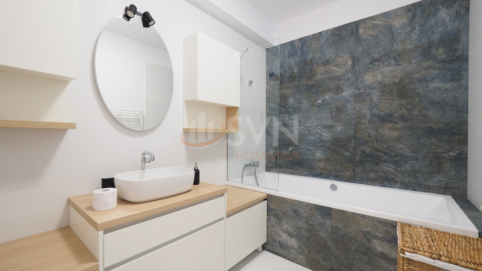 4 camere cu loc parcare subteran inclus Bucuresti/Herastrau