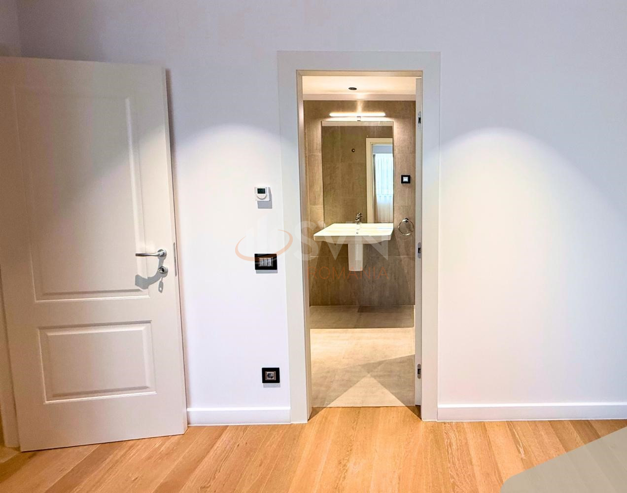 4 camere cu loc parcare subteran inclus Bucuresti/Herastrau