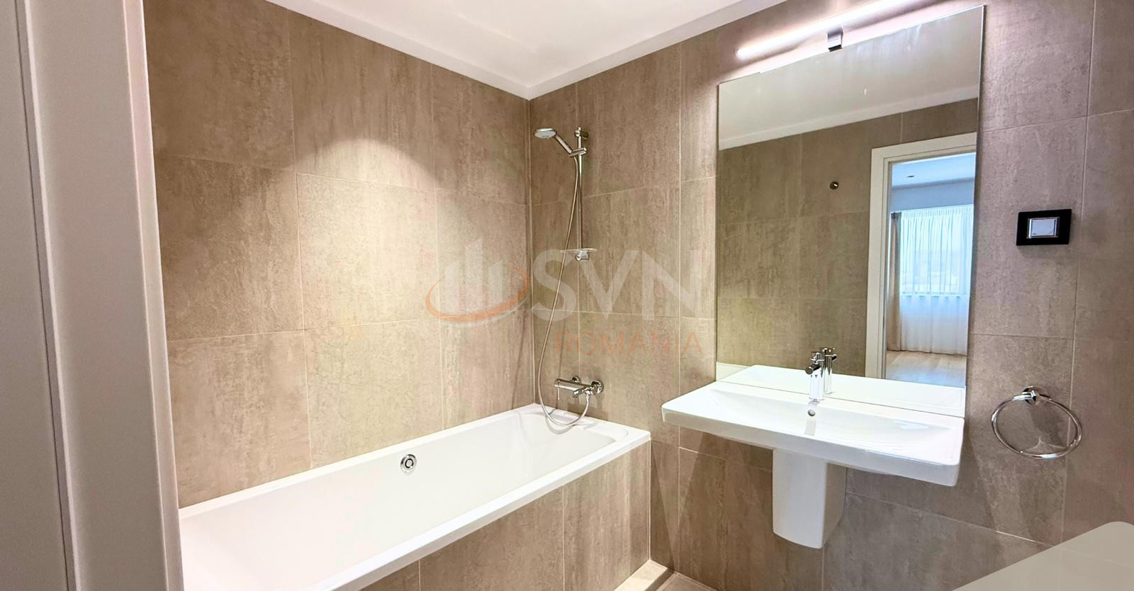 4 camere cu loc parcare subteran inclus Bucuresti/Herastrau