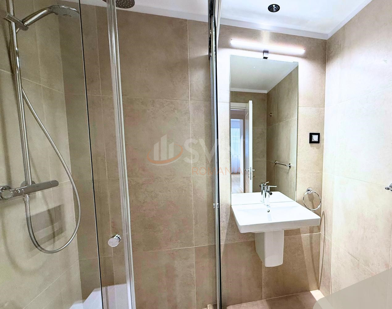 4 camere cu loc parcare subteran inclus Bucuresti/Herastrau