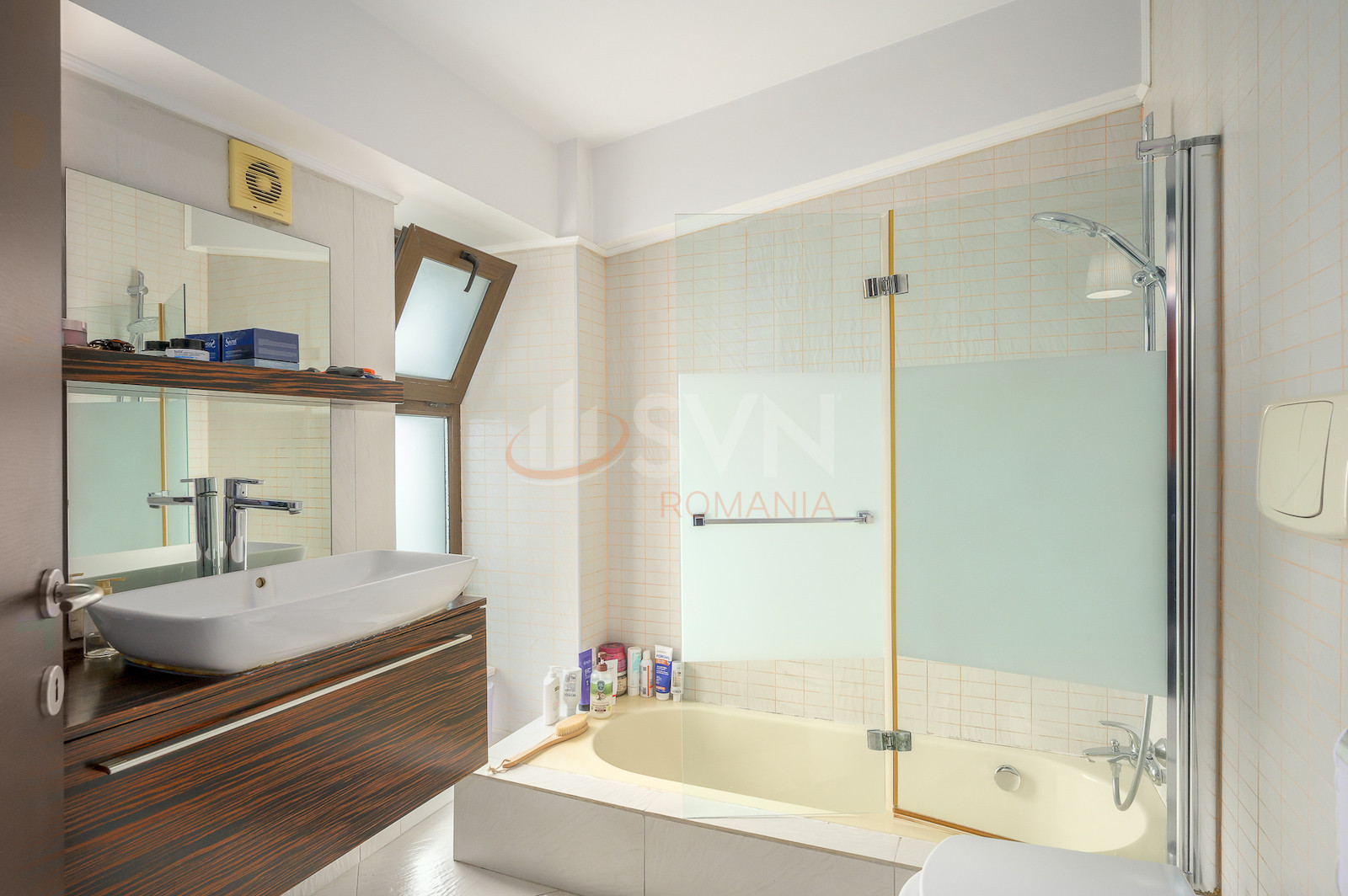 4 camere cu loc parcare subteran inclus Bucuresti/Pipera