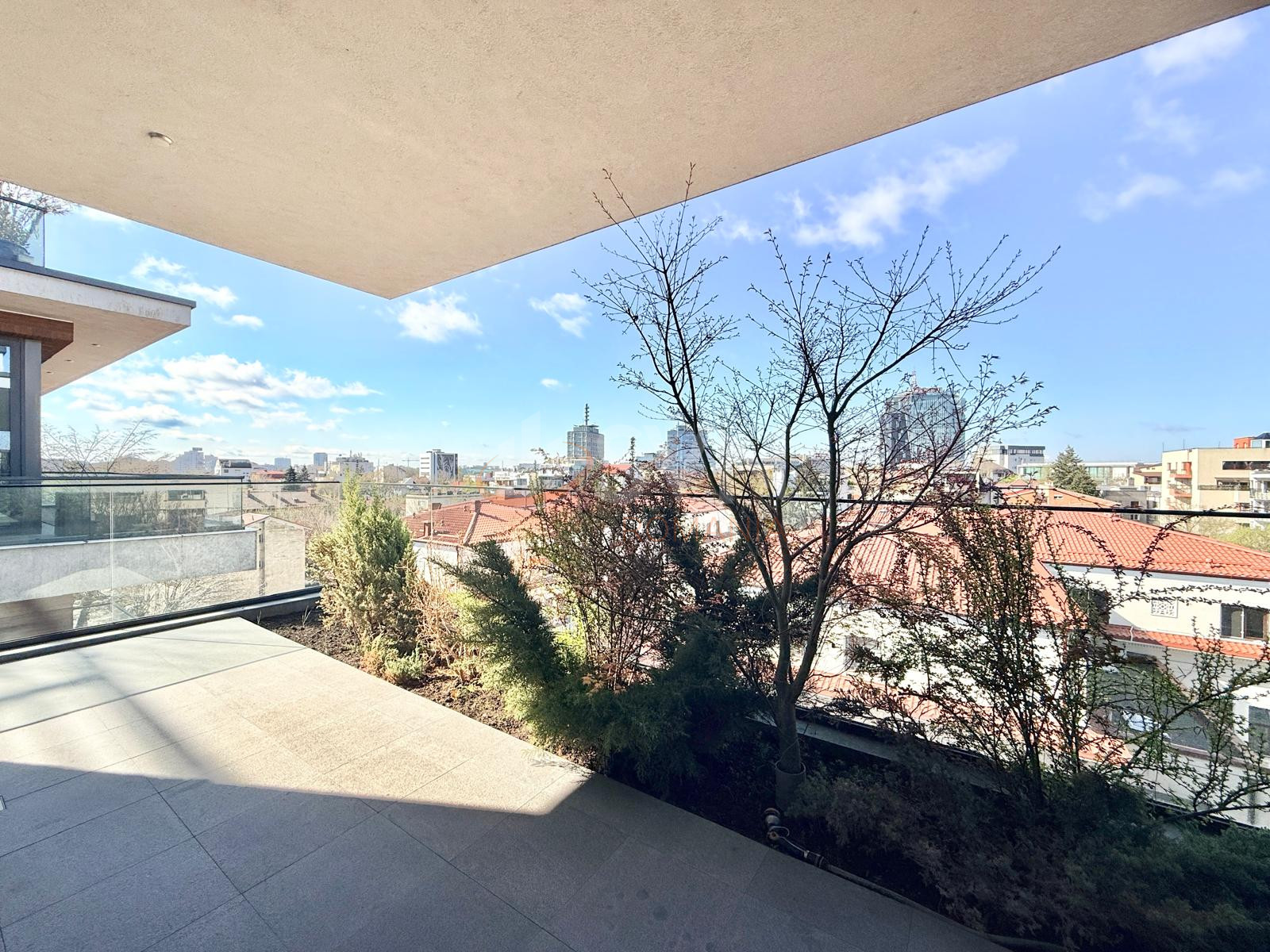 4 camere cu loc parcare subteran inclus Bucuresti/Primaverii