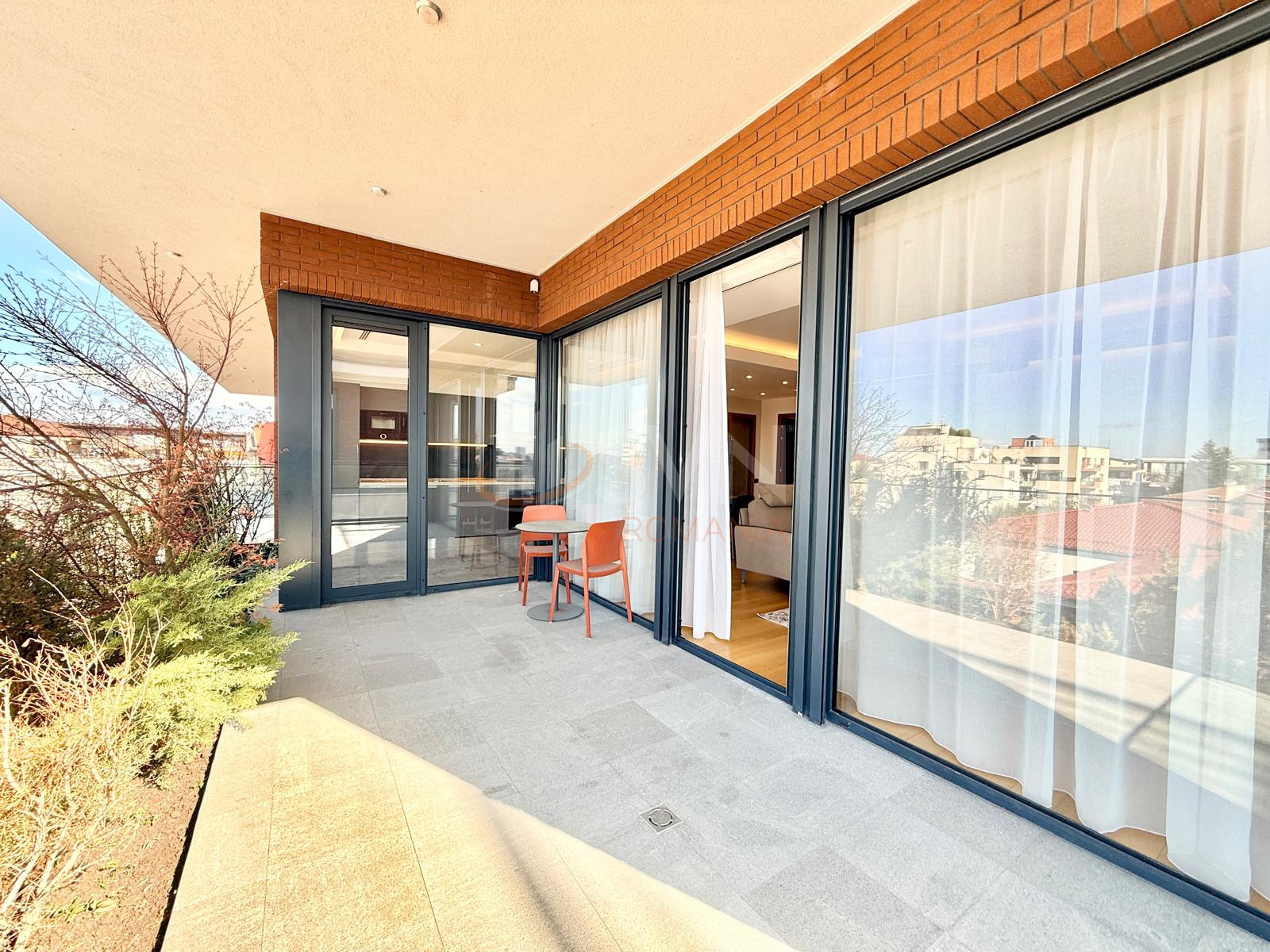 4 camere cu loc parcare subteran inclus Bucuresti/Primaverii