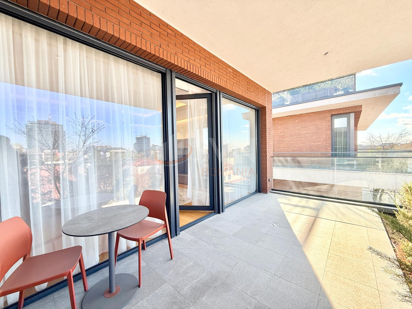 4 camere cu loc parcare subteran inclus Bucuresti/Primaverii