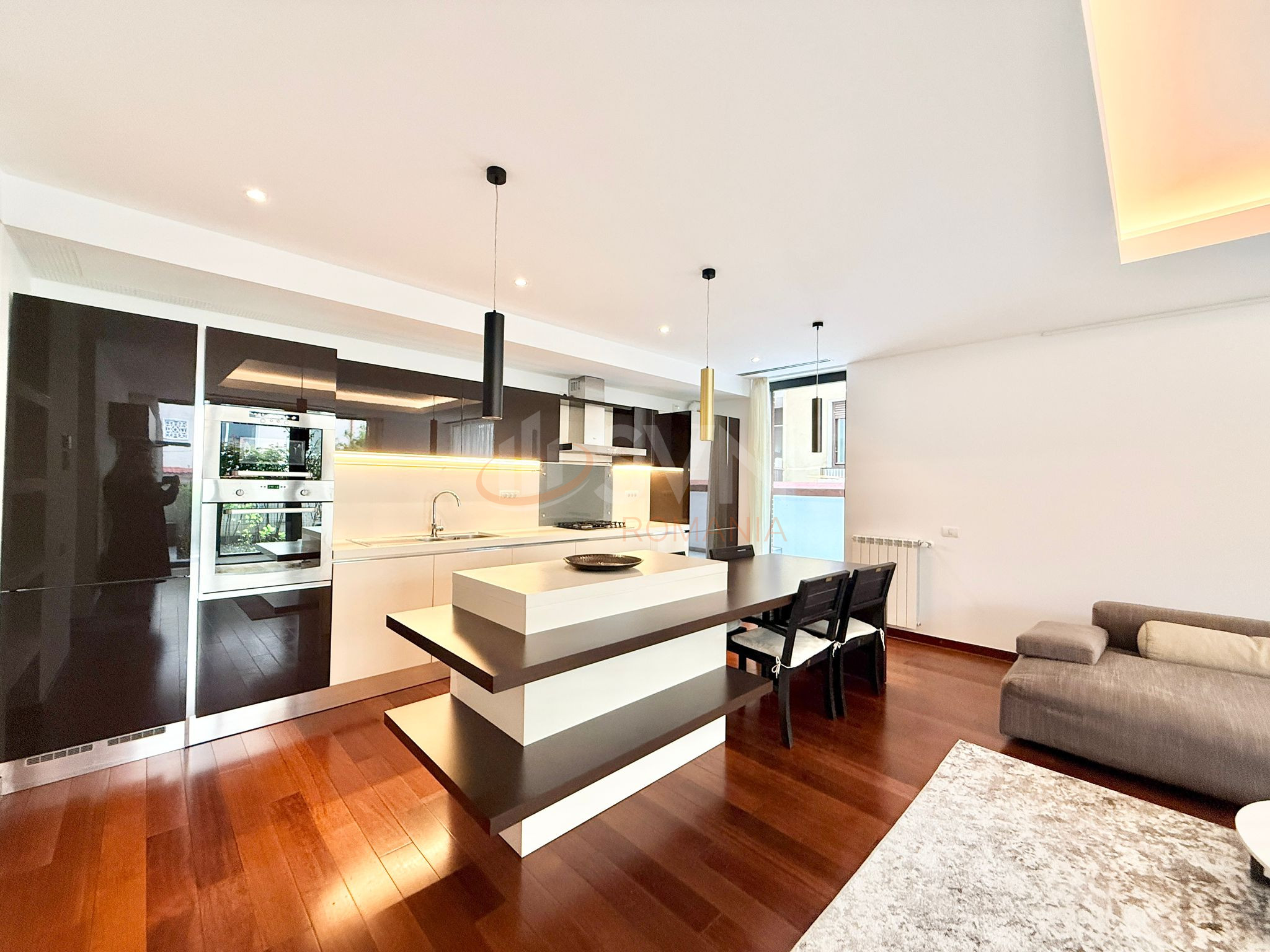 4 camere cu loc parcare subteran inclus Bucuresti/Primaverii