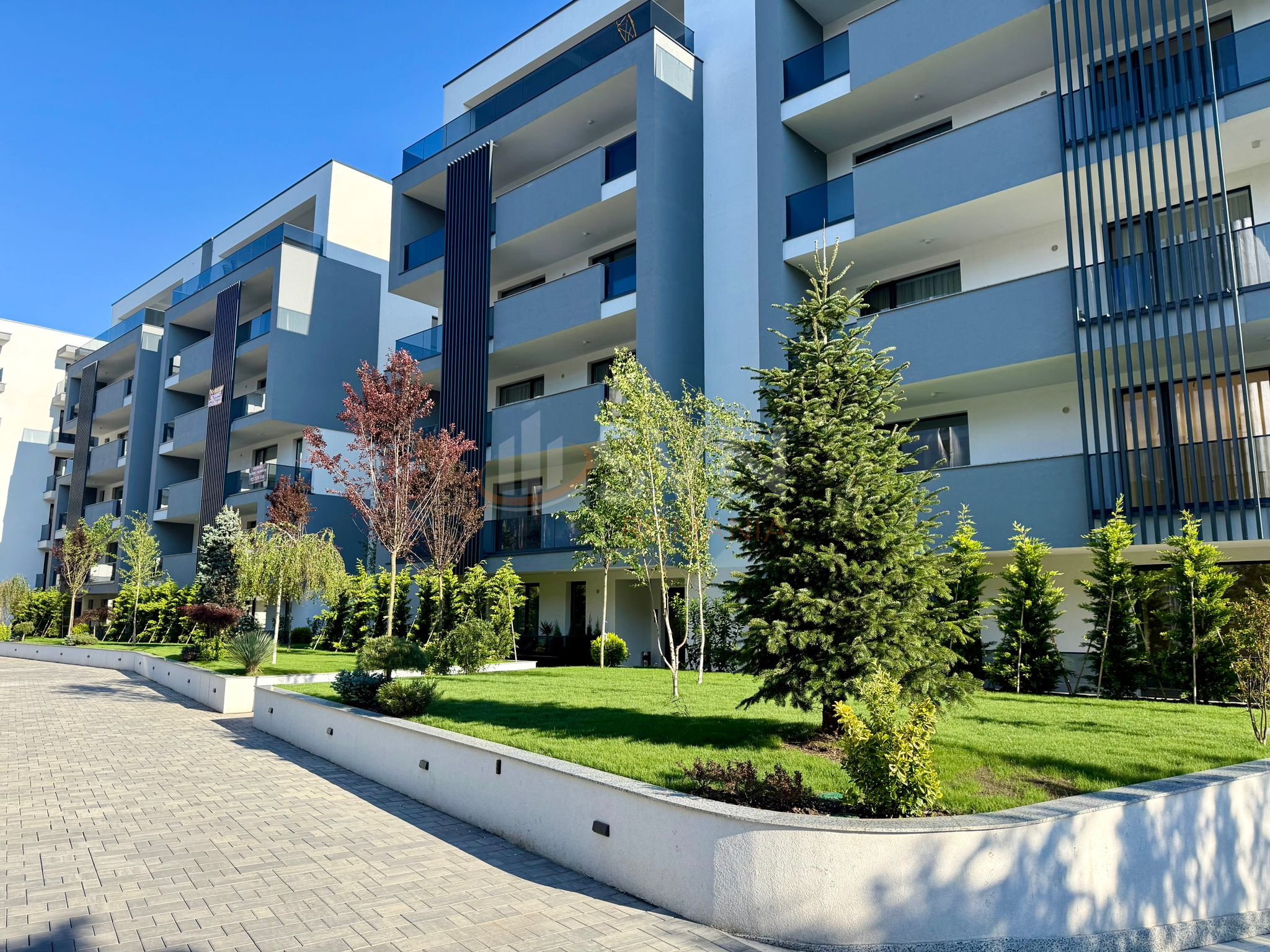 4 camere cu loc parcare subteran inclus Bucuresti/Pipera