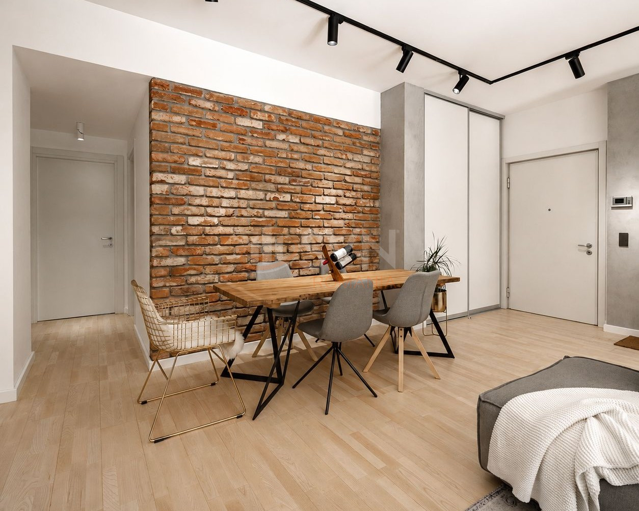 4 camere cu loc parcare subteran inclus Bucuresti/Calea Calarasilor
