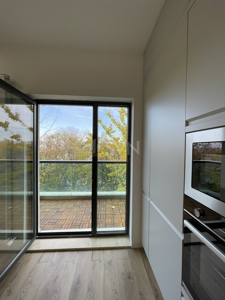 4 camere cu loc parcare subteran inclus Bucuresti/Lacul Tei