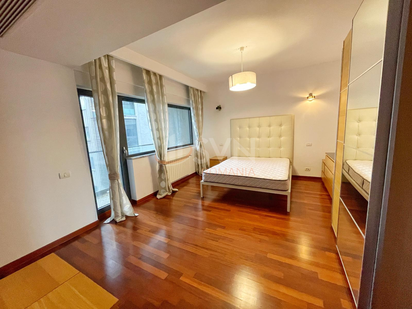 4 camere cu loc parcare subteran inclus Bucuresti/Herastrau