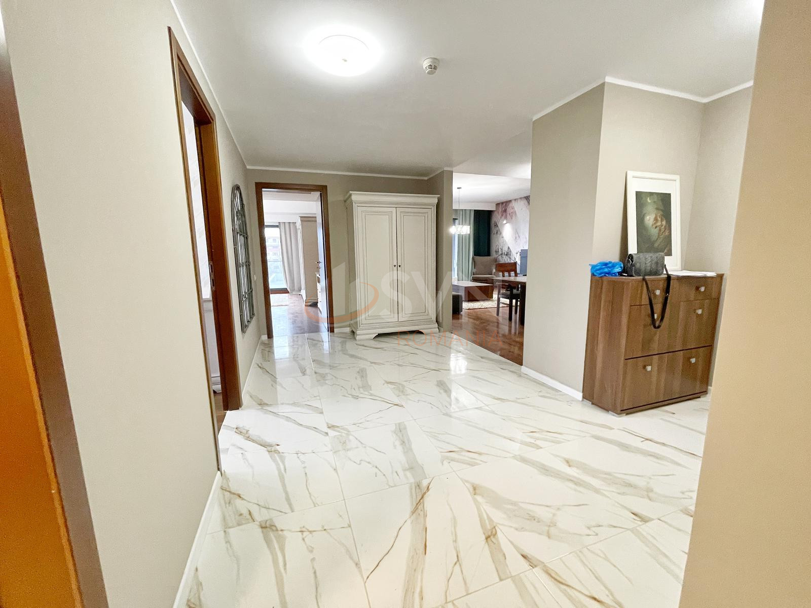 4 camere cu loc parcare subteran inclus Bucuresti/Herastrau