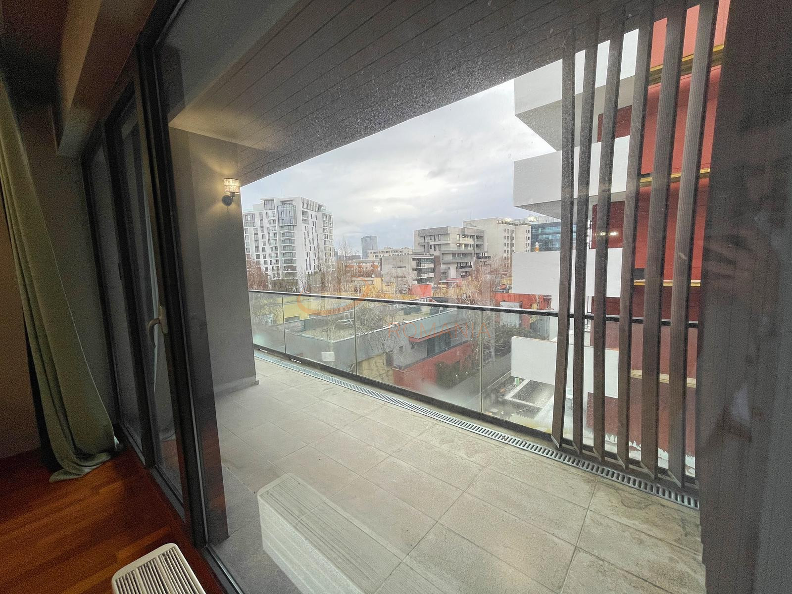 4 camere cu loc parcare subteran inclus Bucuresti/Herastrau