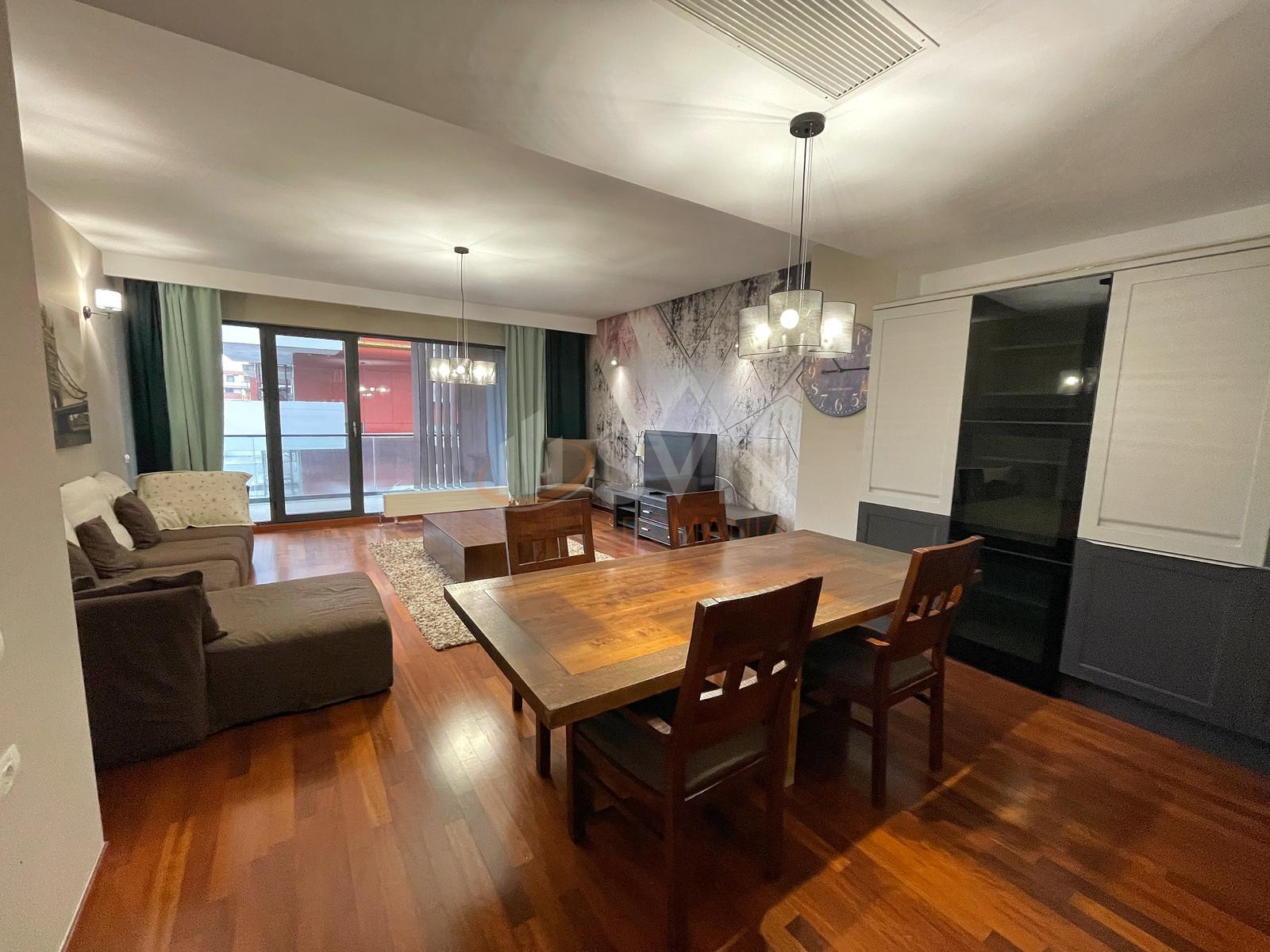 4 camere cu loc parcare subteran inclus Bucuresti/Herastrau