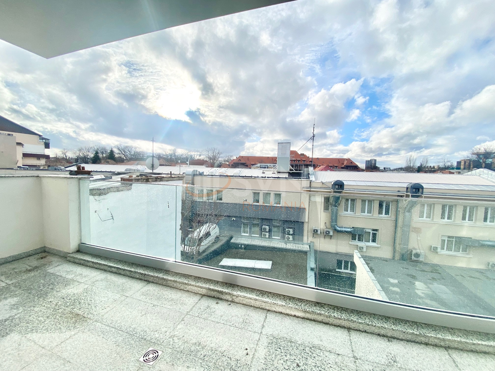 4 camere cu loc parcare subteran inclus Bucuresti/Aviatorilor