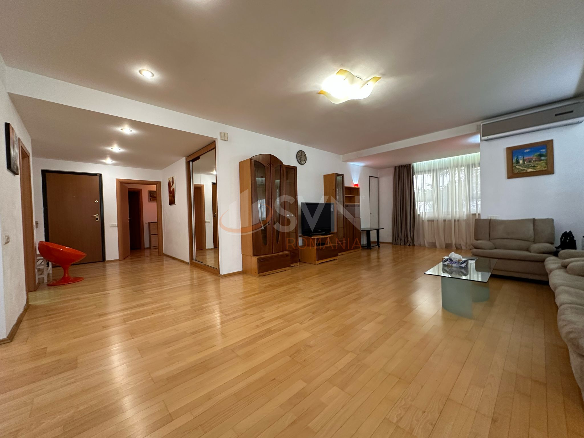 4 camere cu loc parcare subteran inclus Bucuresti/Herastrau