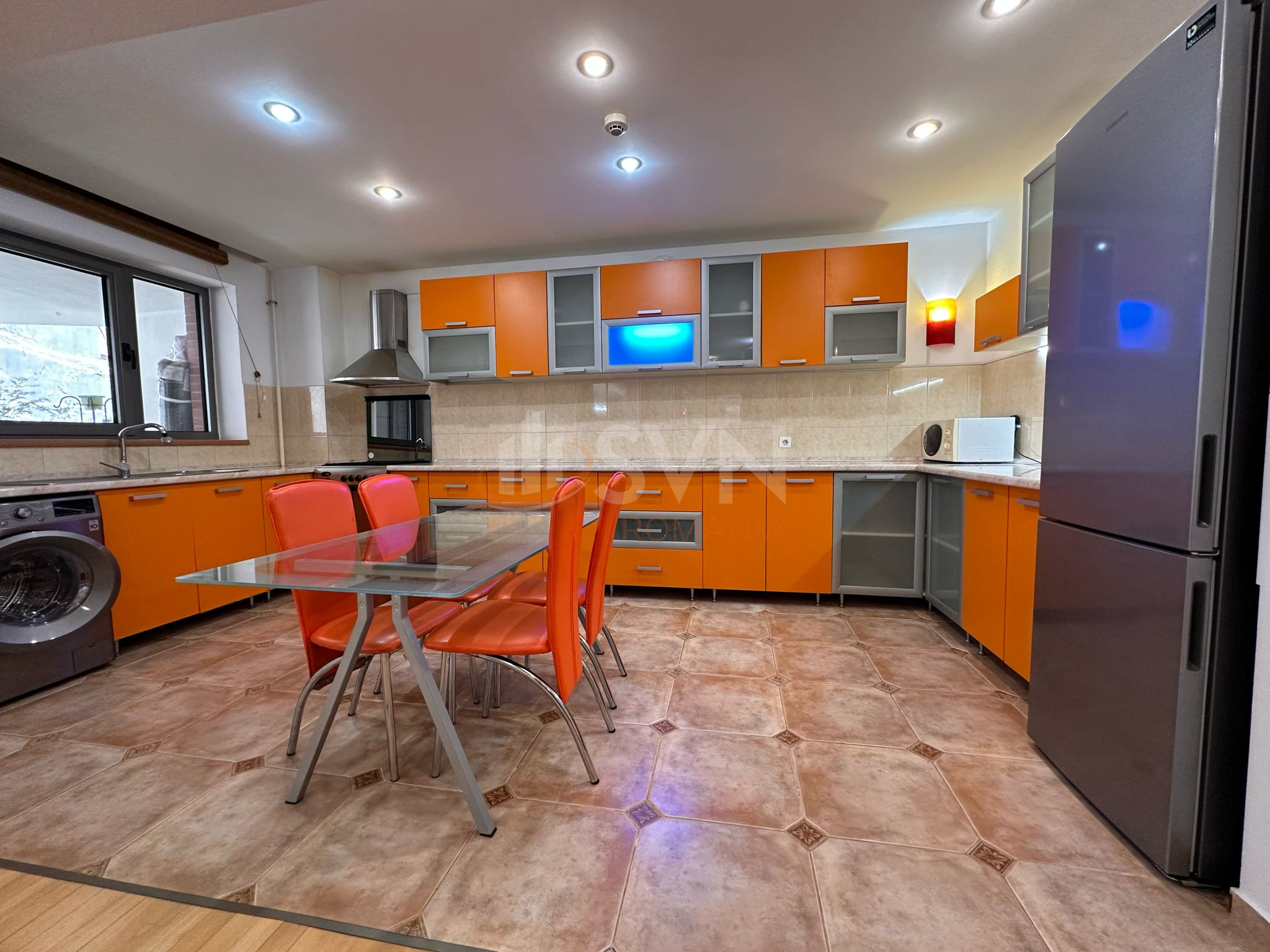 4 camere cu loc parcare subteran inclus Bucuresti/Herastrau