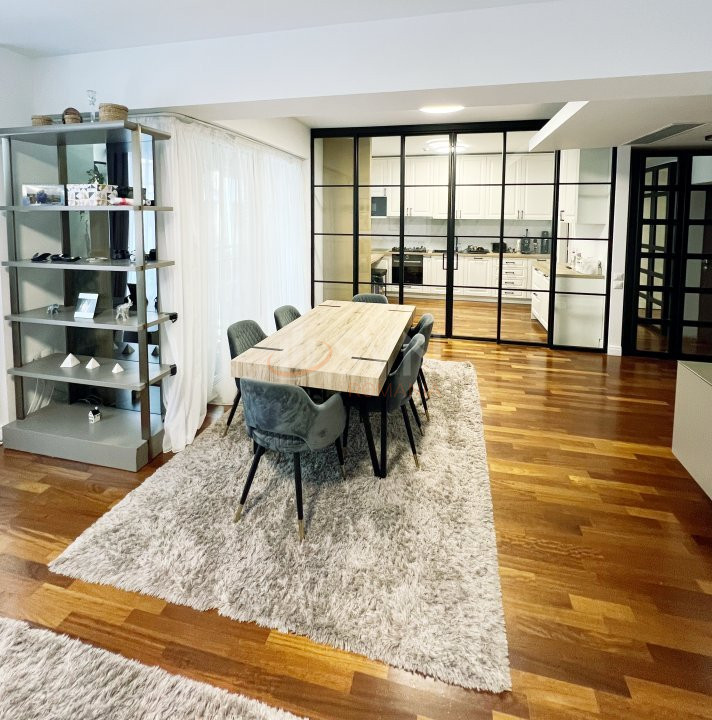4 camere cu loc parcare subteran inclus Bucuresti/Herastrau