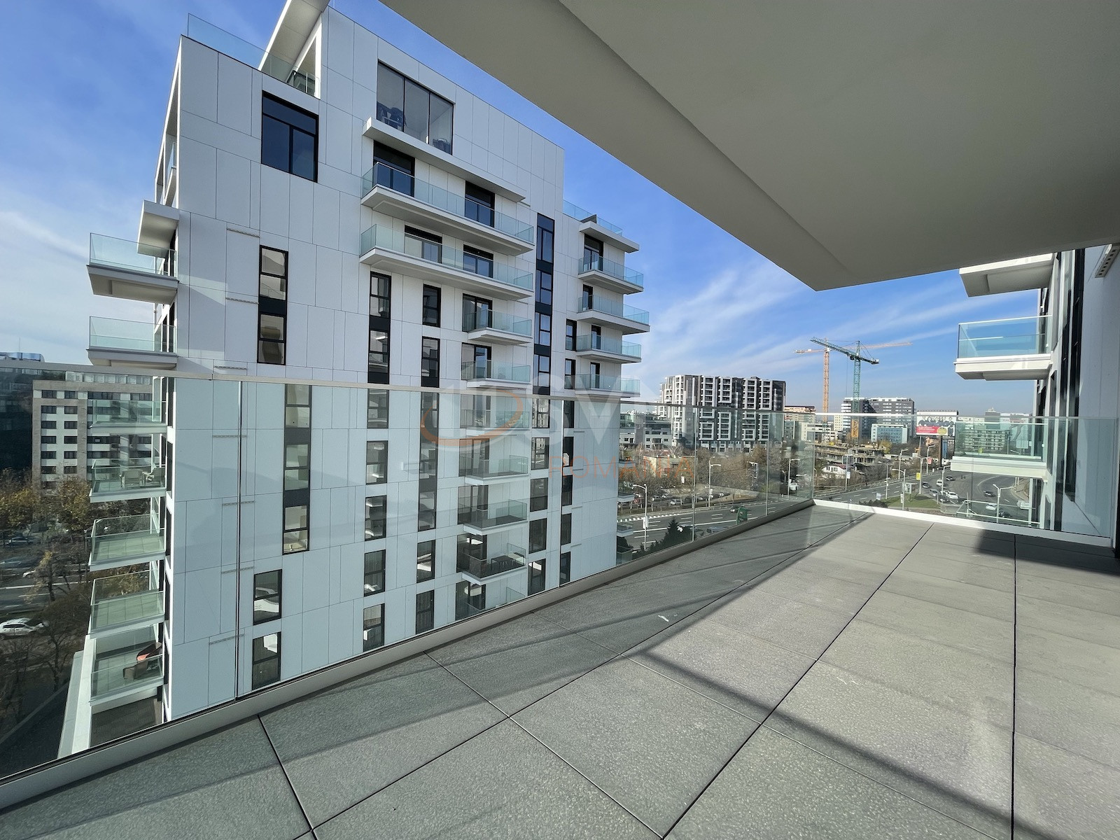 4 camere cu loc parcare subteran inclus Bucuresti/Herastrau