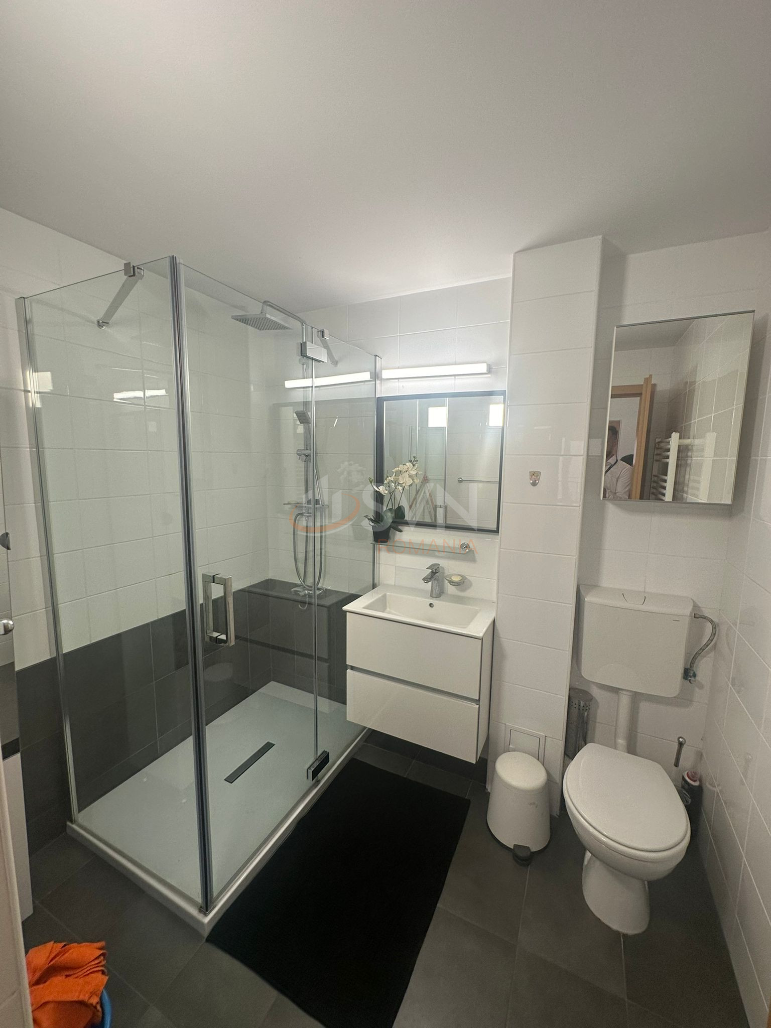 4 camere cu loc parcare subteran inclus Bucuresti/Herastrau