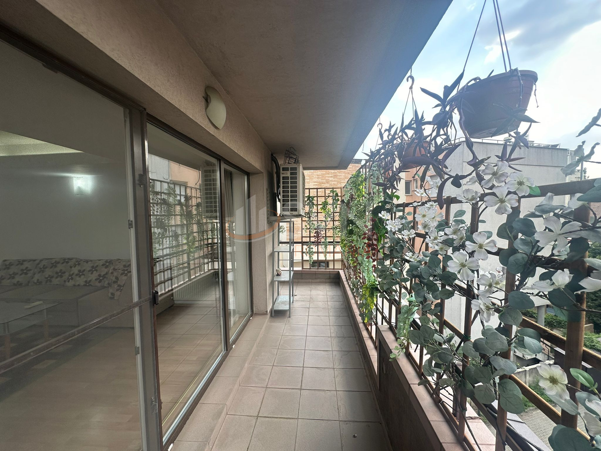 4 camere cu loc parcare subteran inclus Bucuresti/Herastrau