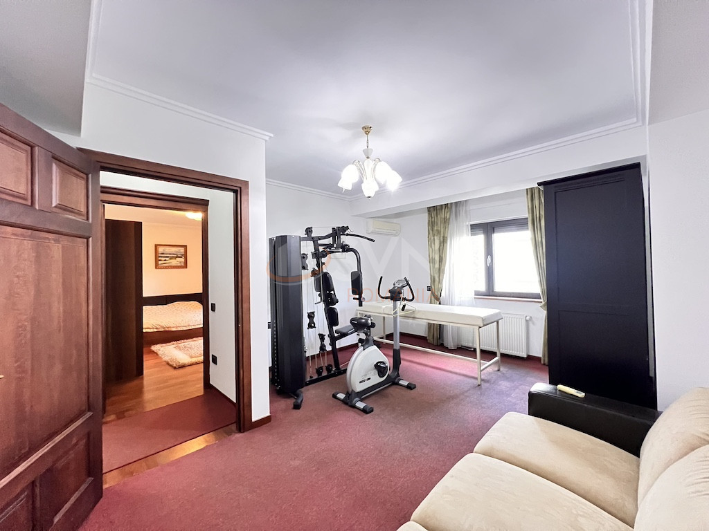 4 camere cu loc parcare subteran inclus Bucuresti/Herastrau