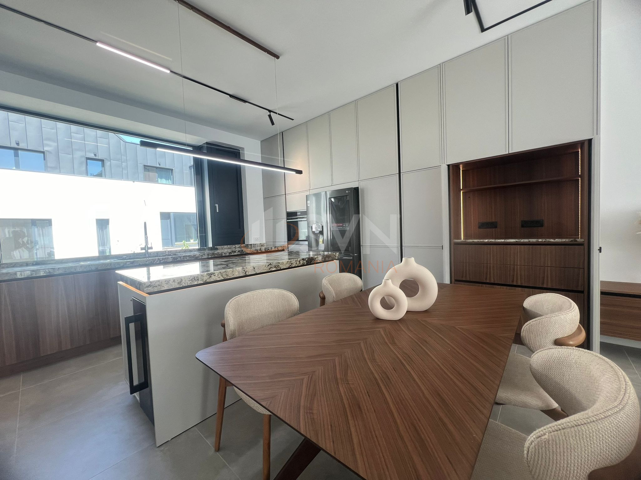 4 camere cu loc parcare subteran inclus Bucuresti/Pipera