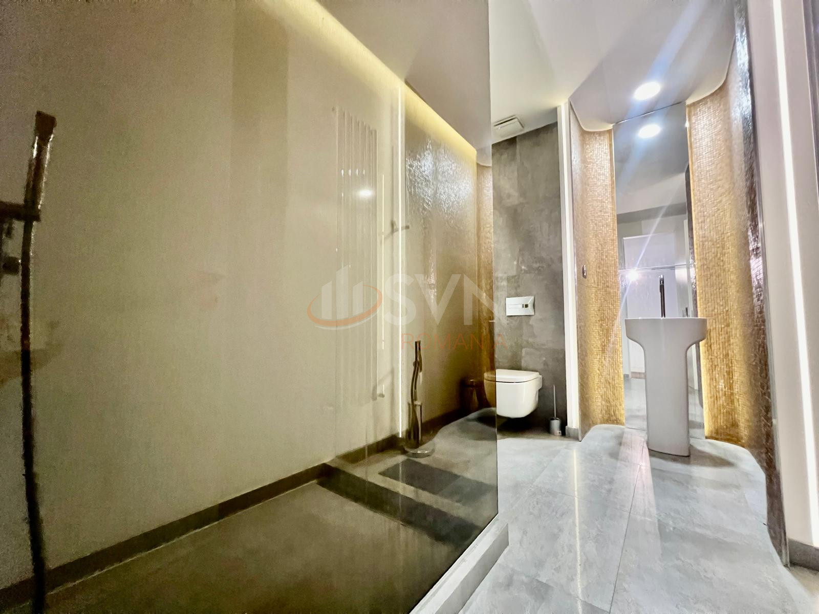 4 camere cu loc parcare subteran inclus Bucuresti/Herastrau