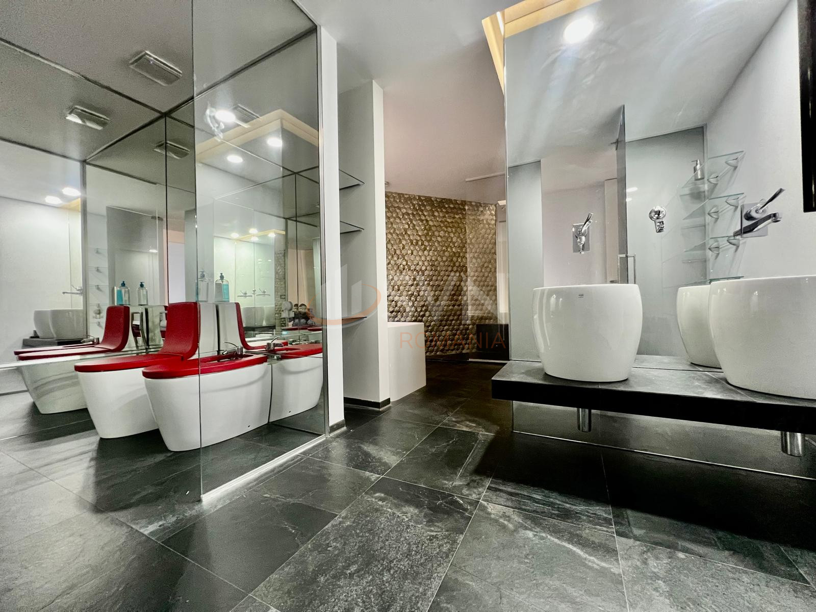 4 camere cu loc parcare subteran inclus Bucuresti/Herastrau