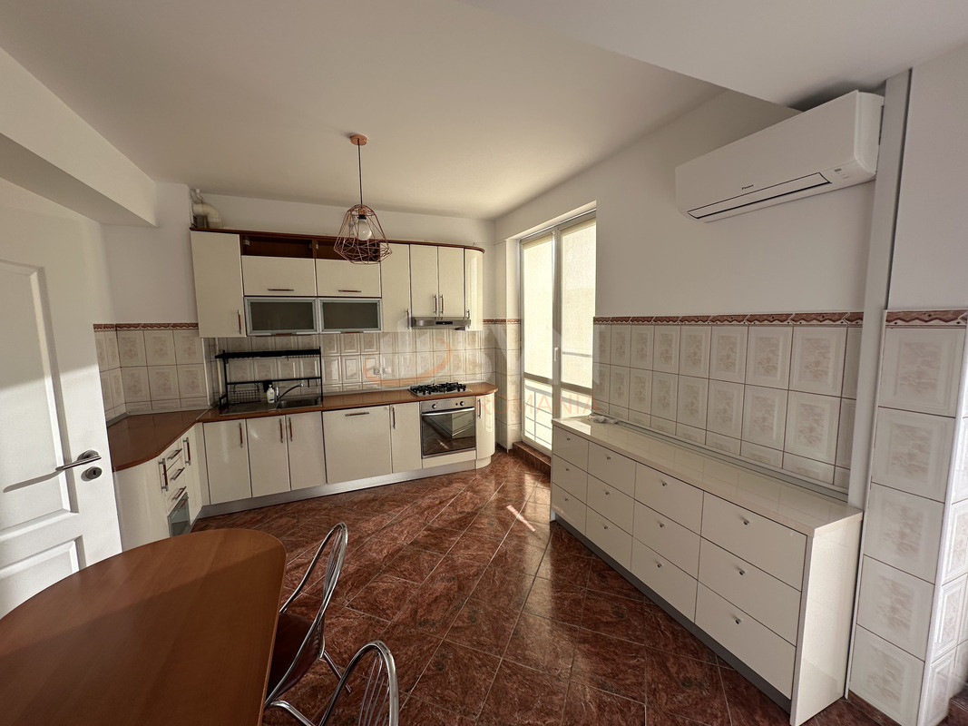 4 camere cu loc parcare subteran inclus Bucuresti/Dorobanti