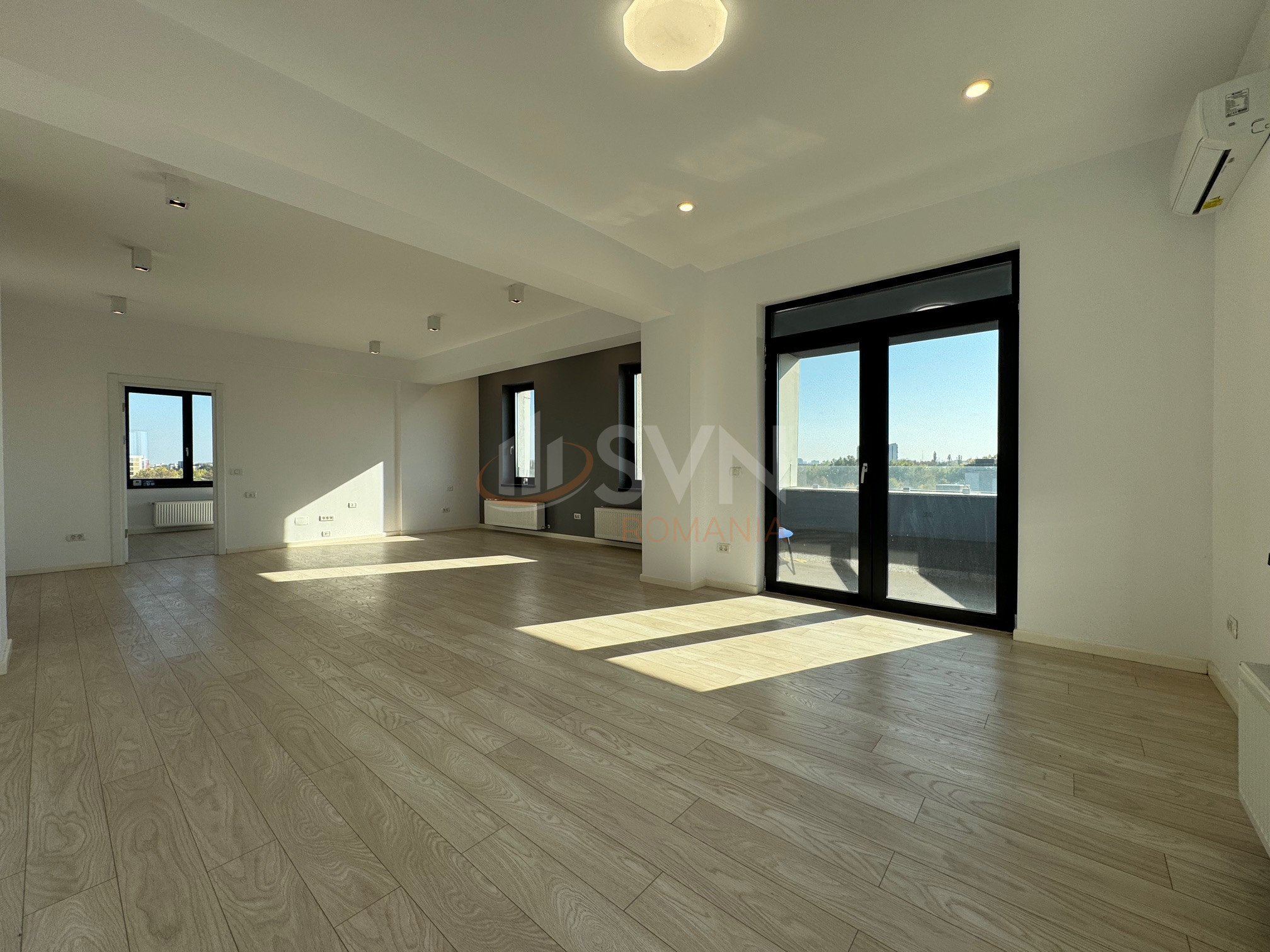 4 camere cu loc parcare subteran inclus Bucuresti/Sisesti