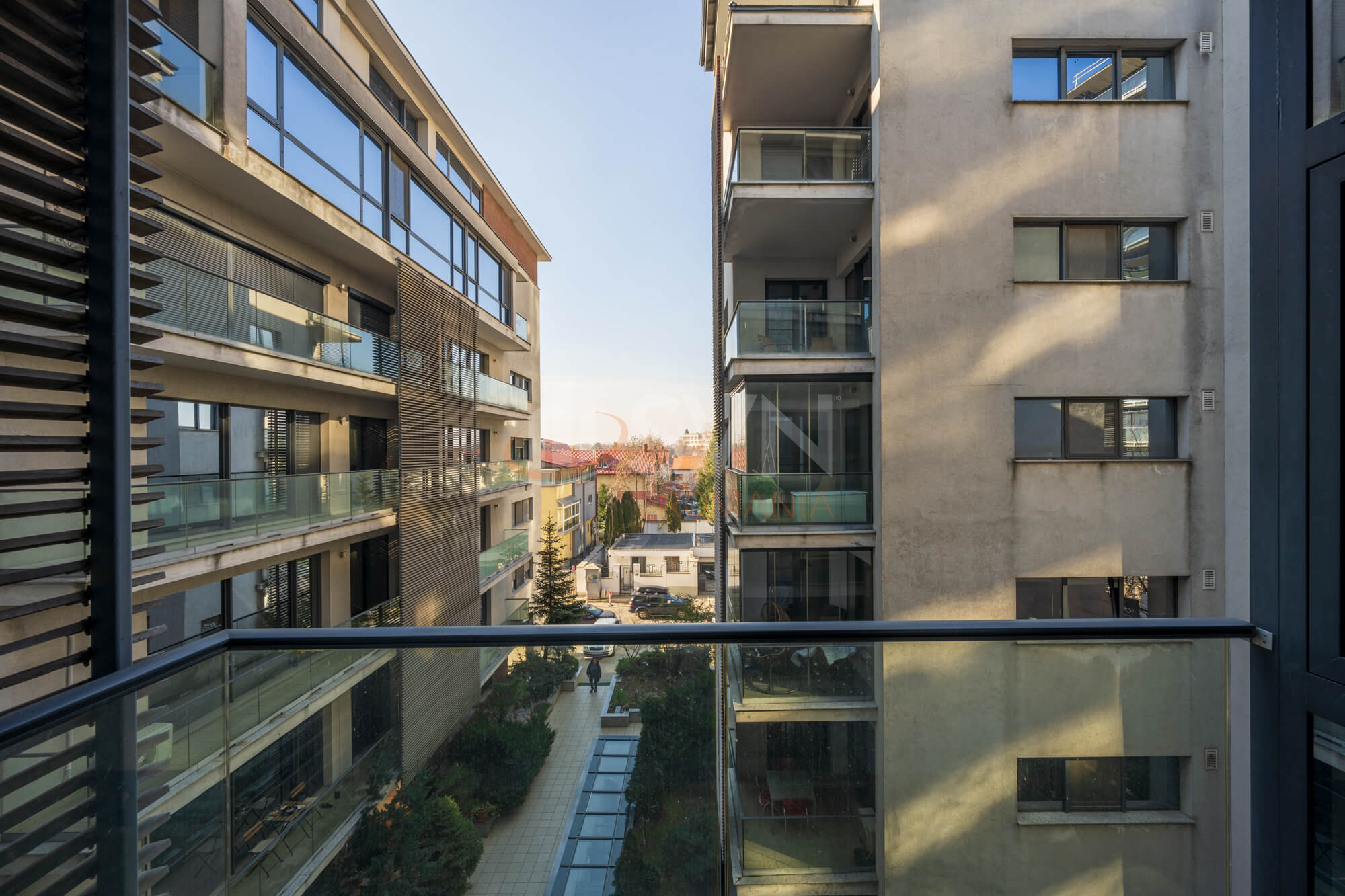 4 camere cu loc parcare subteran inclus Bucuresti/Herastrau