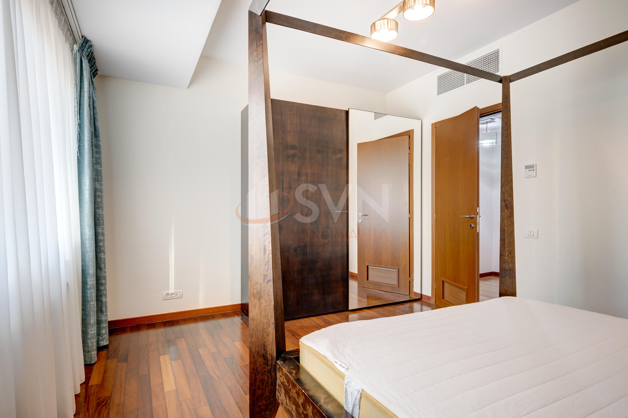 4 camere cu loc parcare subteran inclus Bucuresti/Herastrau