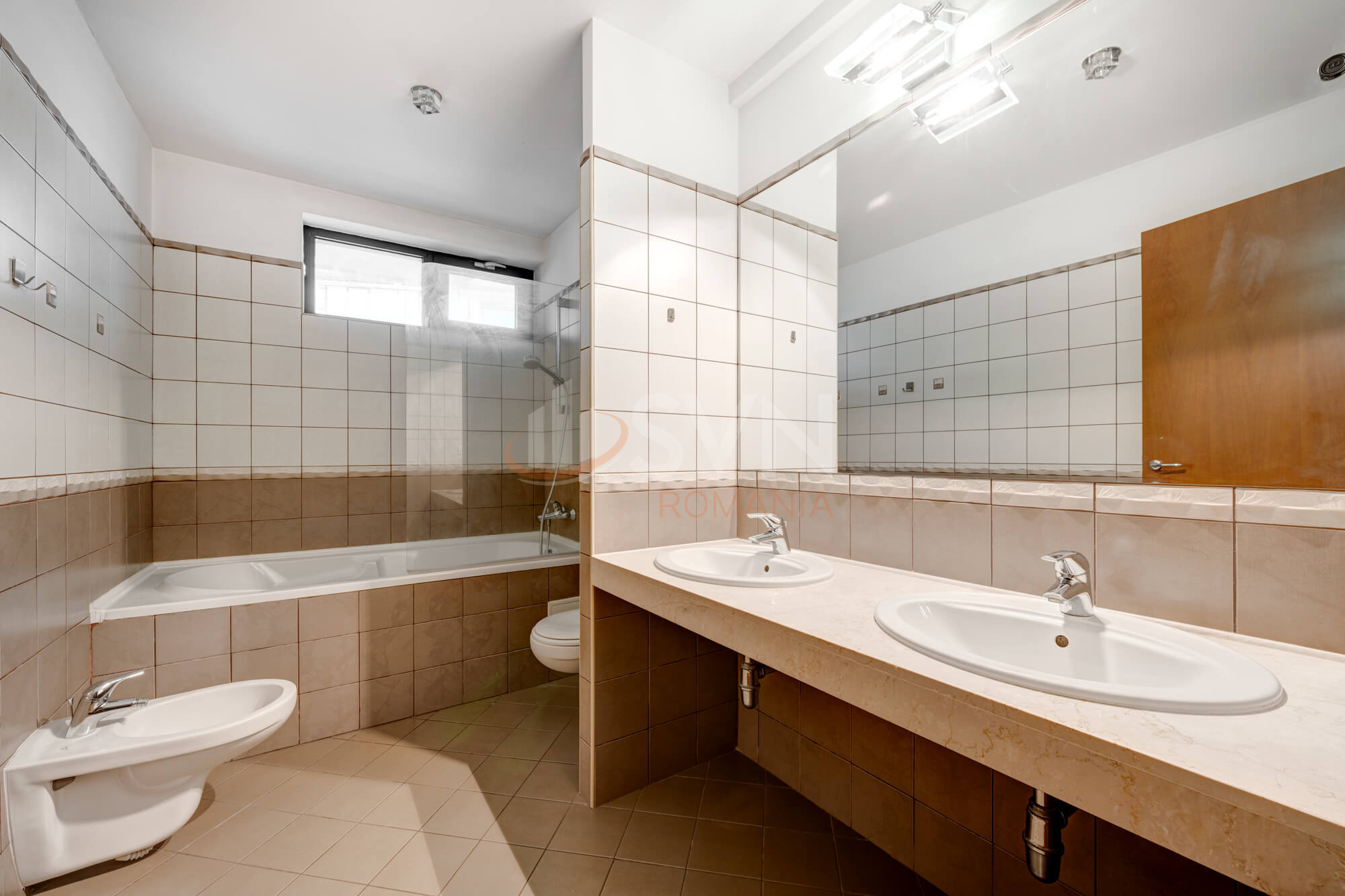 4 camere cu loc parcare subteran inclus Bucuresti/Herastrau