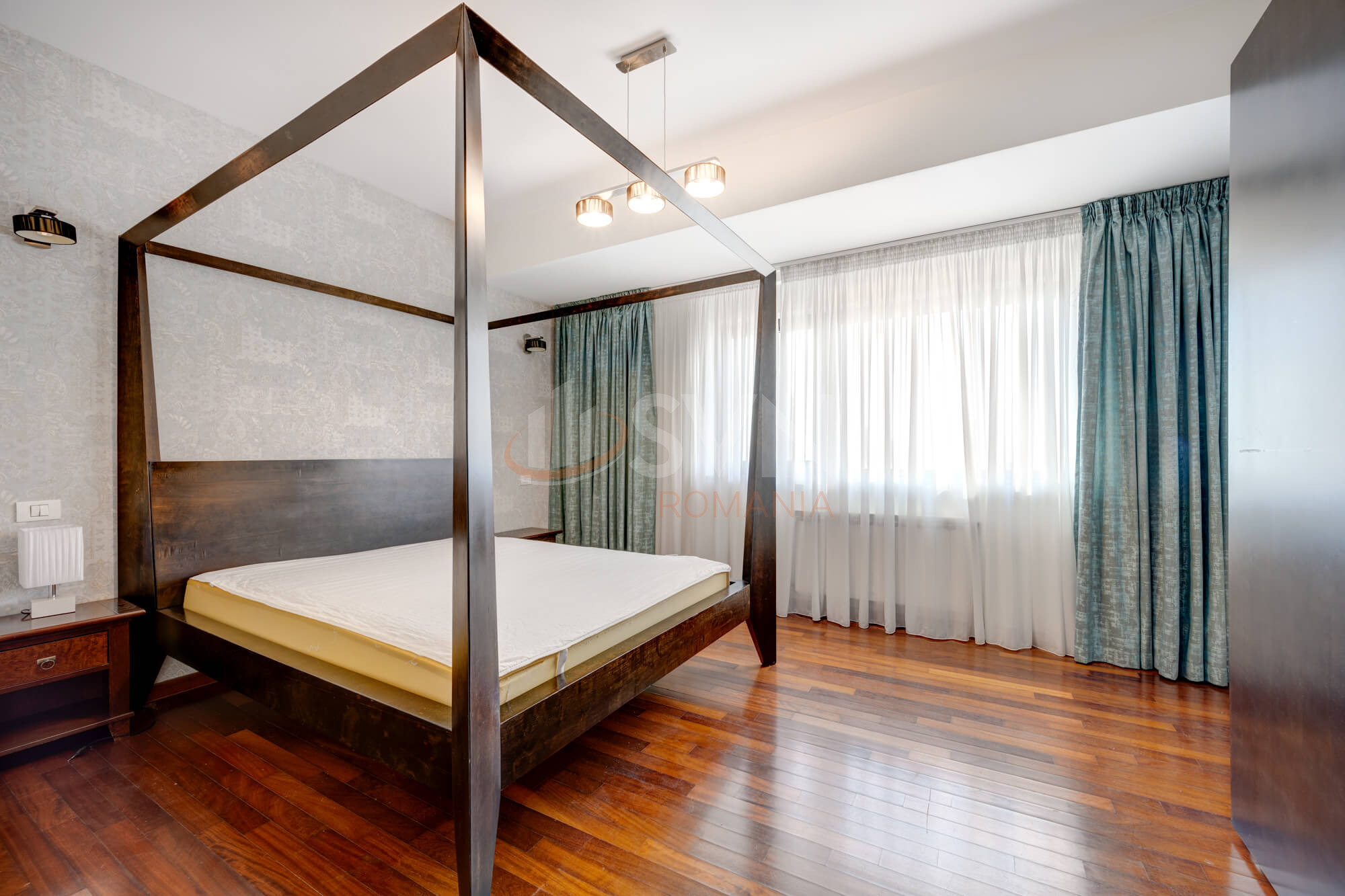 4 camere cu loc parcare subteran inclus Bucuresti/Herastrau