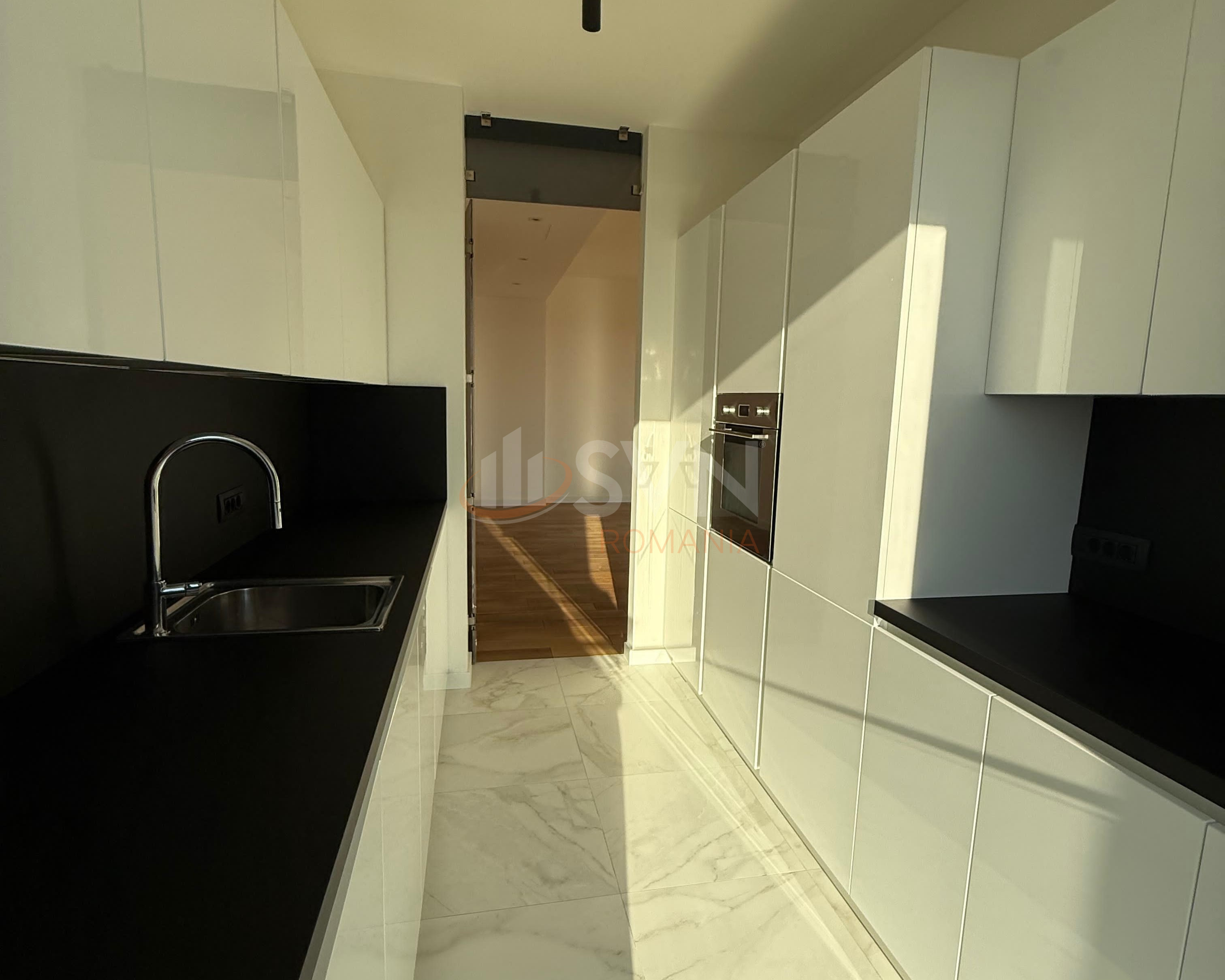 4 camere cu loc parcare subteran inclus Bucuresti/Herastrau