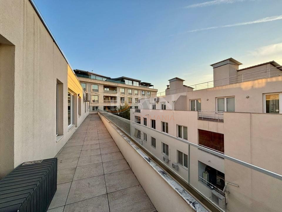 4 camere cu loc parcare subteran inclus Bucuresti/Herastrau