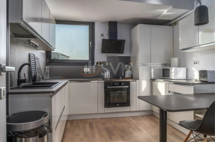 4 camere cu loc parcare subteran inclus Bucuresti/Herastrau