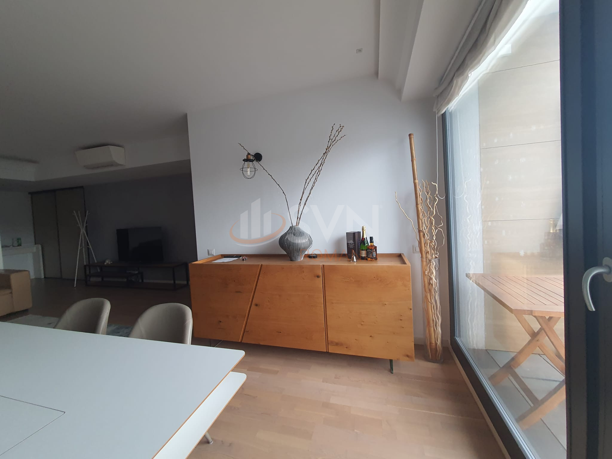 4 camere cu loc parcare subteran inclus Bucuresti/Herastrau