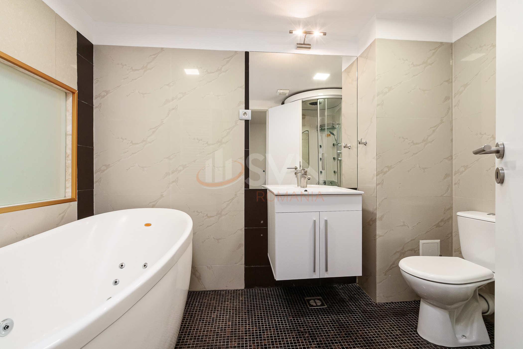 4 camere cu loc parcare subteran inclus Bucuresti/Herastrau