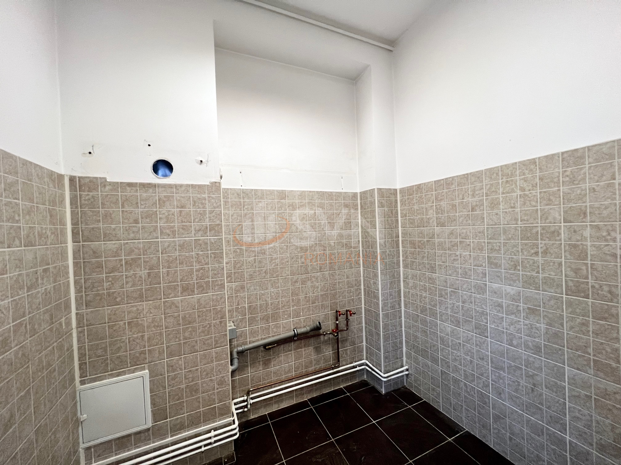 5 camere cu loc parcare exterior inclus Bucuresti/Dorobanti