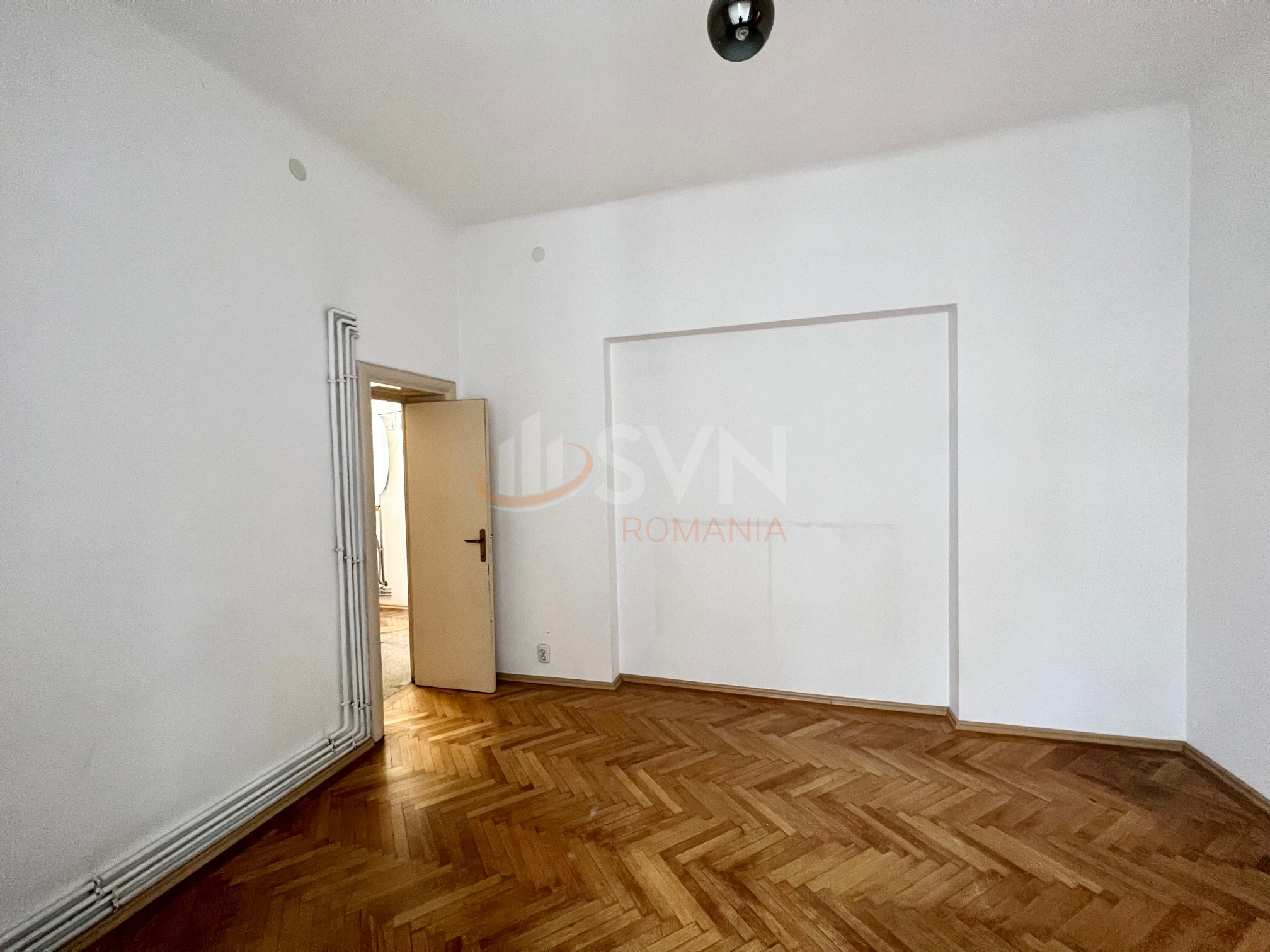 5 camere cu loc parcare exterior inclus Bucuresti/Dorobanti